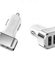 3 USB bemenetelű autós töltő