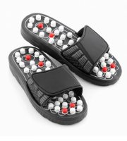 Masszírozó papucs-fekete színben